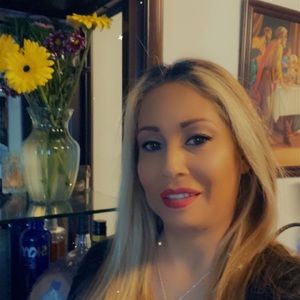 Meet your Posher, Valerie